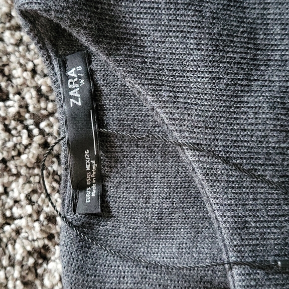 Zara dress - Picture 3 of 3